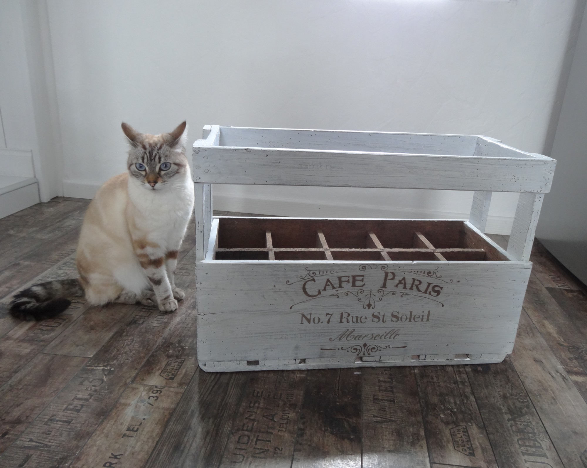 Casier à bouteille en bois ancien