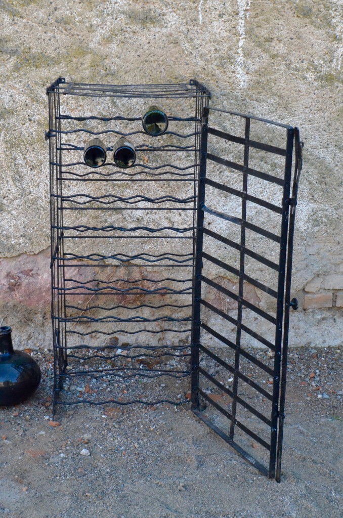 Casier bouteille metal ancien