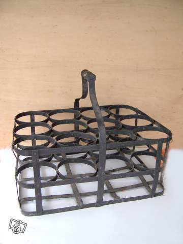 Casier a bouteille ancien en fer