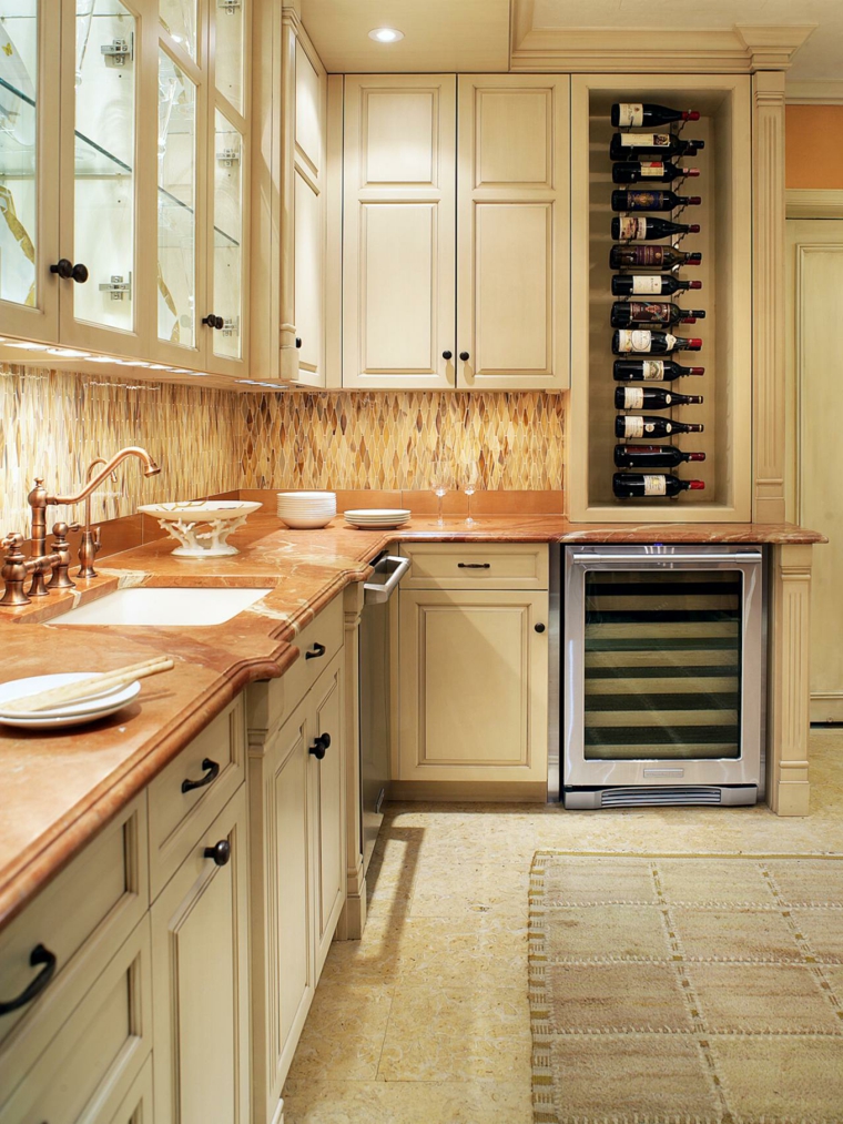Element cuisine range bouteille