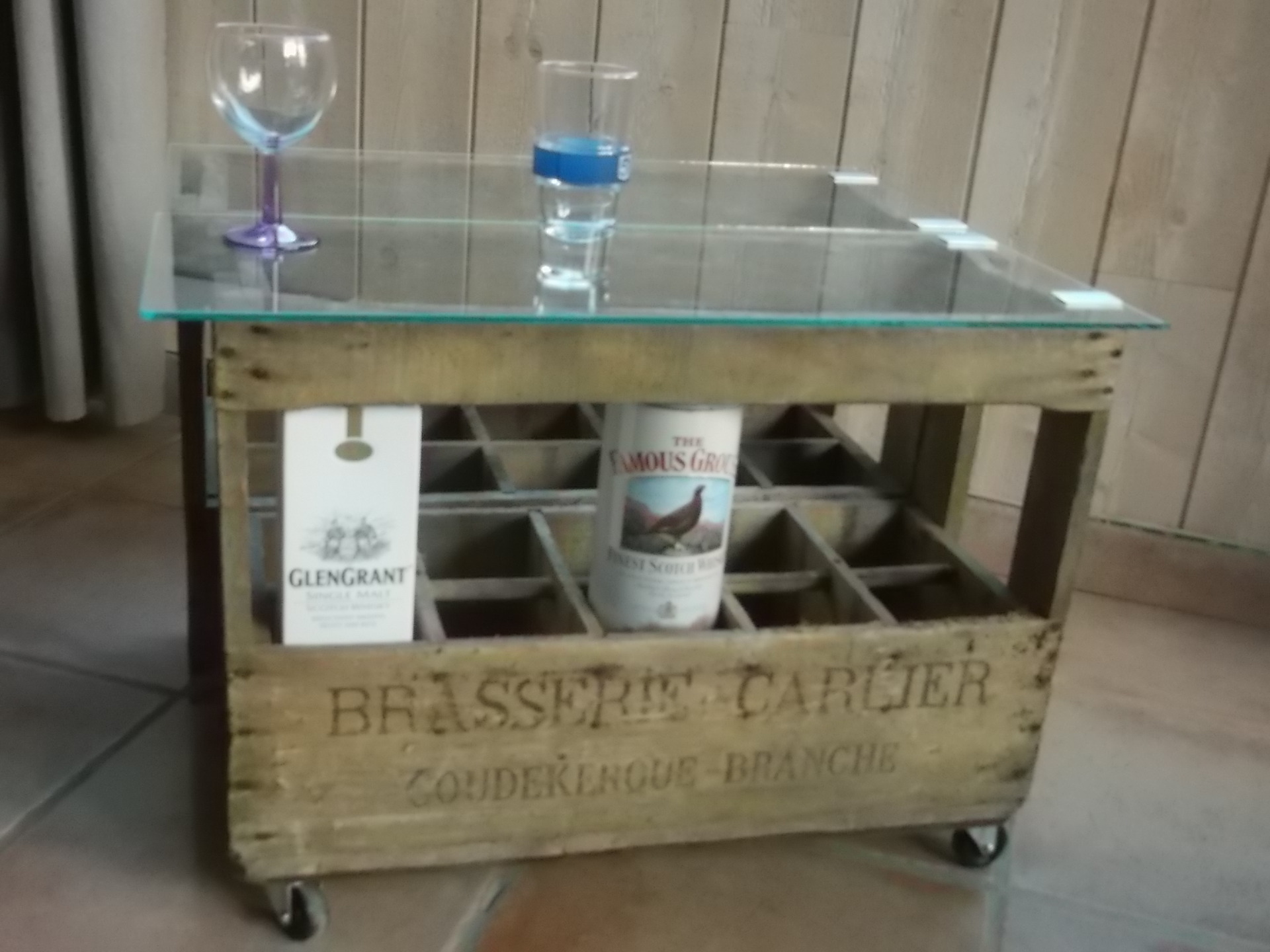 Range bouteille salon