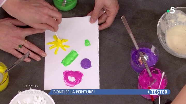 Peinture gonflante maison des maternelles