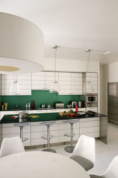 Cuisine blanche peinture verte