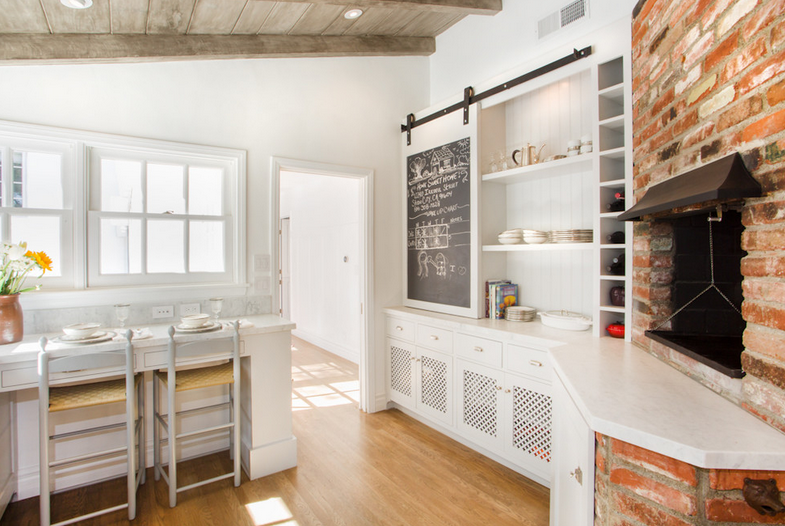 Armoire de cuisine peinture a la craie