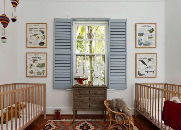 Peinture volet maison pierre