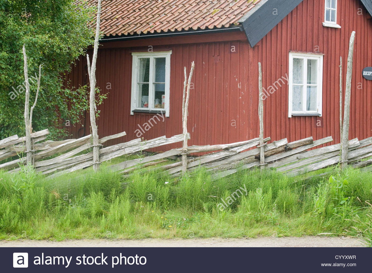 Peinture rouge maison suedoise