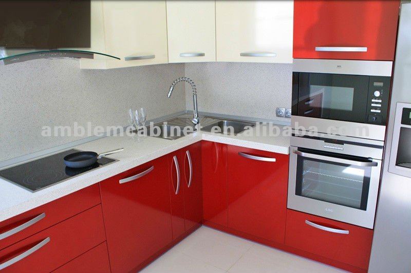 Peinture brillante meuble de cuisine