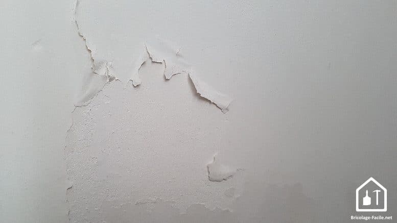 Peinture acrylique qui se décolle