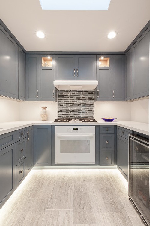 Cuisine moderne en peinture