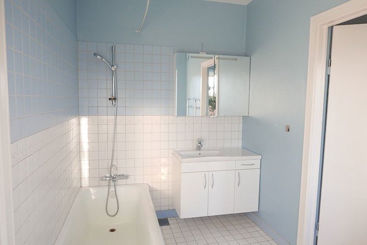 Tenue peinture carrelage salle de bain