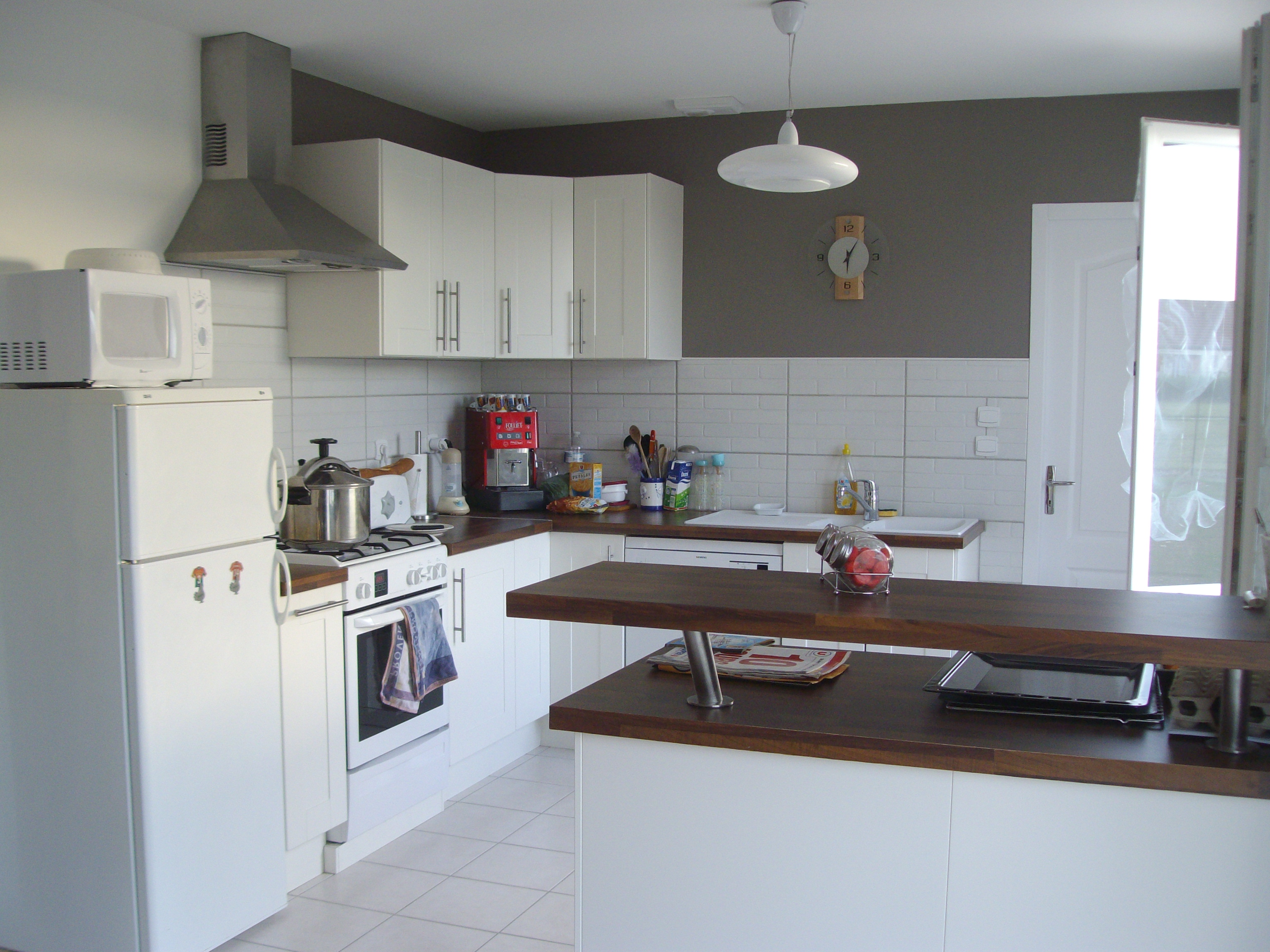 Deco peinture carrelage cuisine - Livreetvin.fr